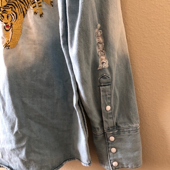 Free People Embroidered Tiger Rawrs Denim Top - Picture 6 of 8